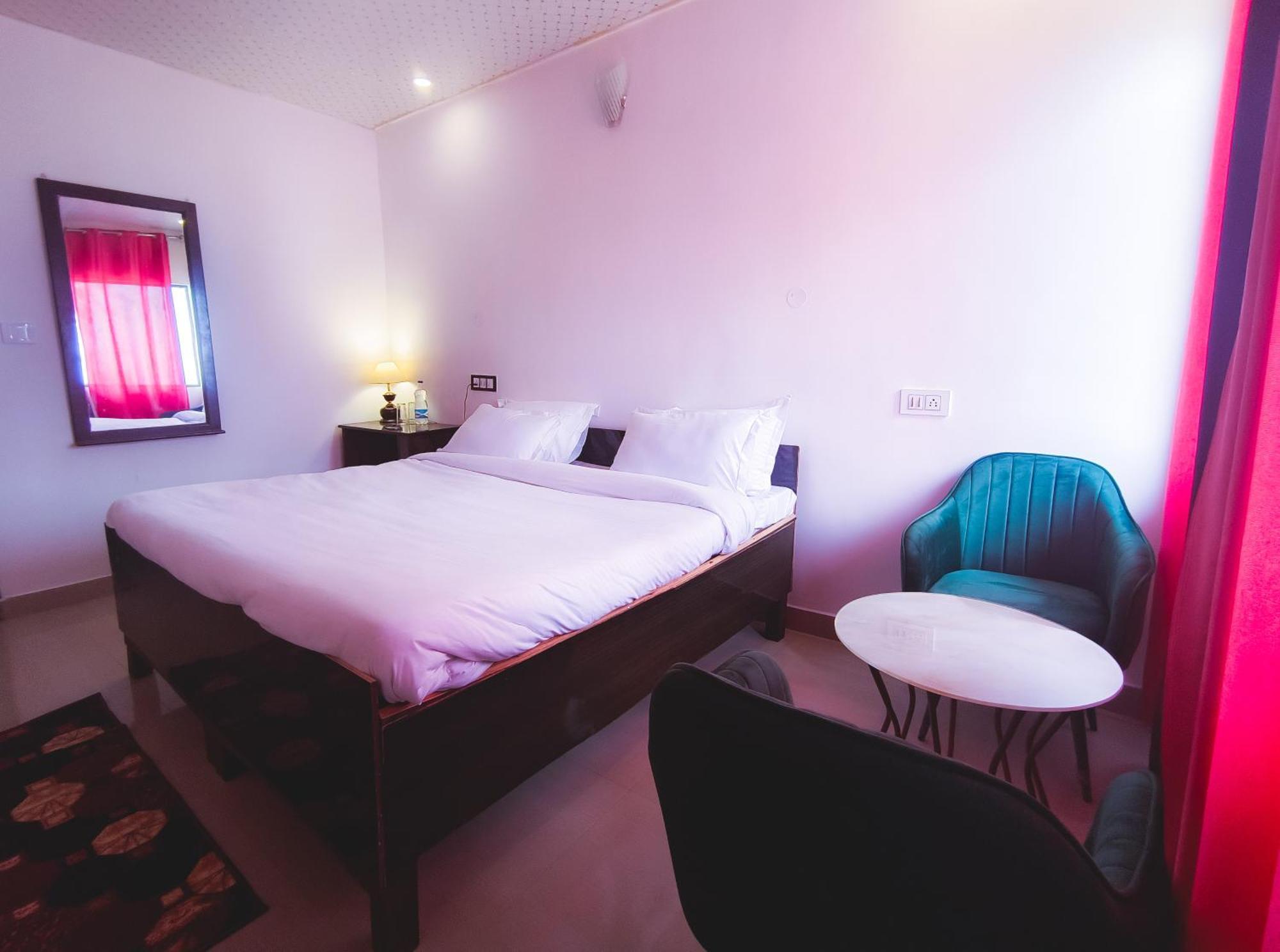 קנאטל Haut Monde King'S Paradise Resort מראה חיצוני תמונה